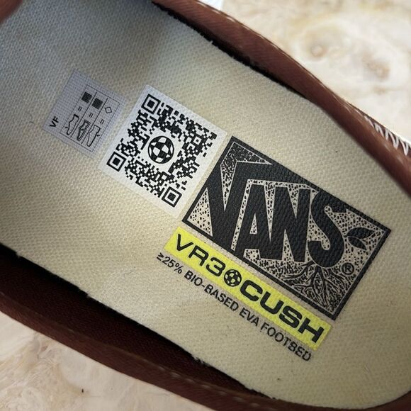 Vans Slip-on Vr3 Sf Painted White Daisies Floral Brown Canvas Skate Sneakers - Picture 11 of 13